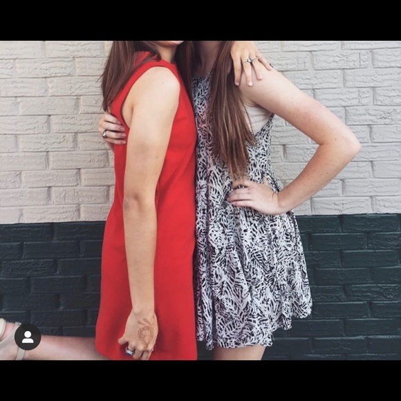 Small mini dress from Ecote - Picture 2 of 3